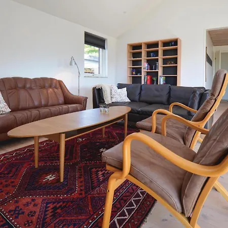 Three-bedroom Holiday In Nyaraló Ebeltoft