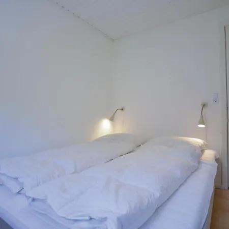 Three-bedroom Holiday In Nyaraló Ebeltoft