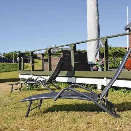 Three-bedroom Holiday In *